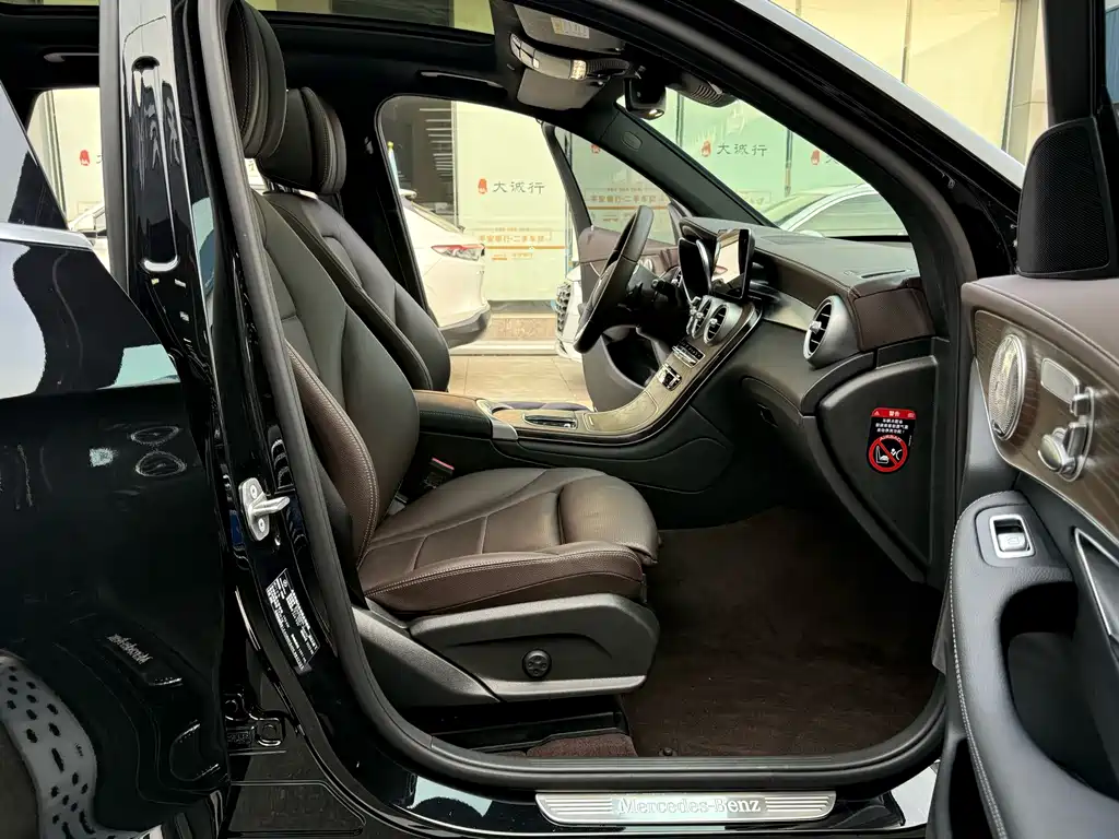 Mercedes-Benz GLC — миниатюра 5