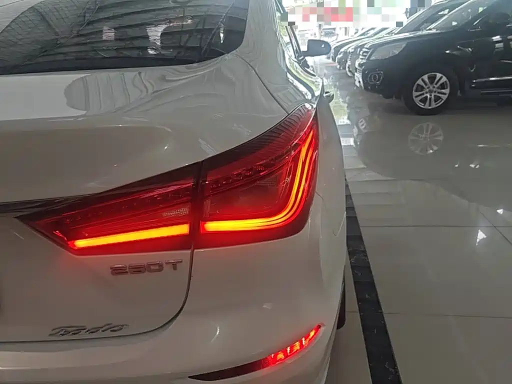 Changan Eado — миниатюра 8