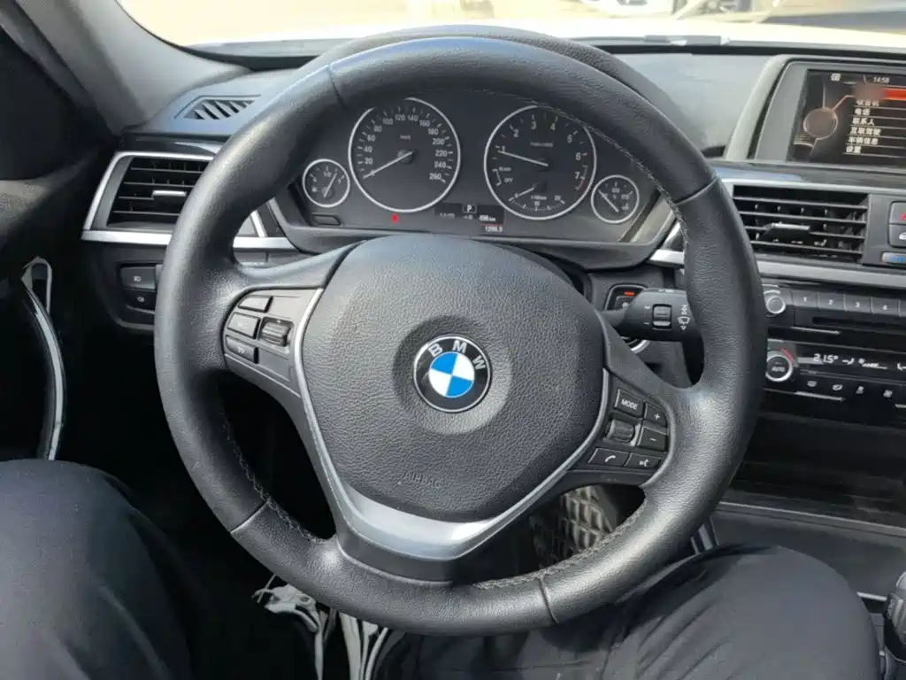 BMW 3 Series — миниатюра 11