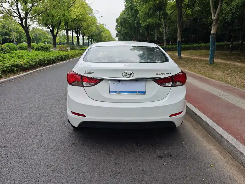Hyundai Elantra Langdong — миниатюра 14