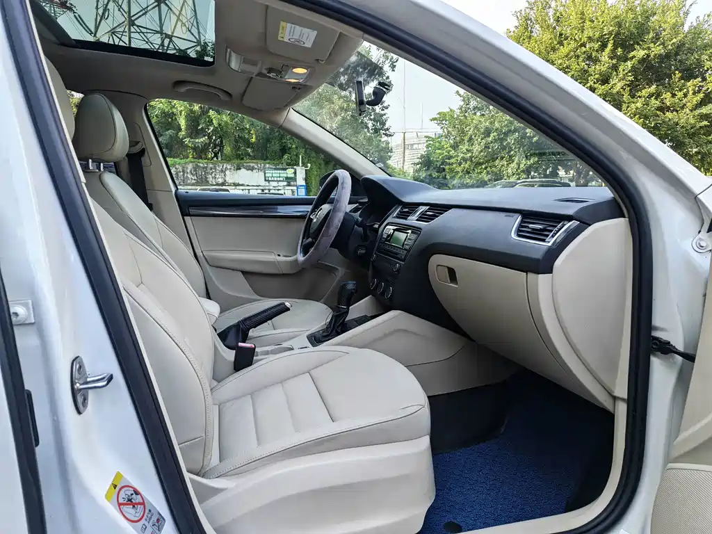 Skoda Octavia — миниатюра 17
