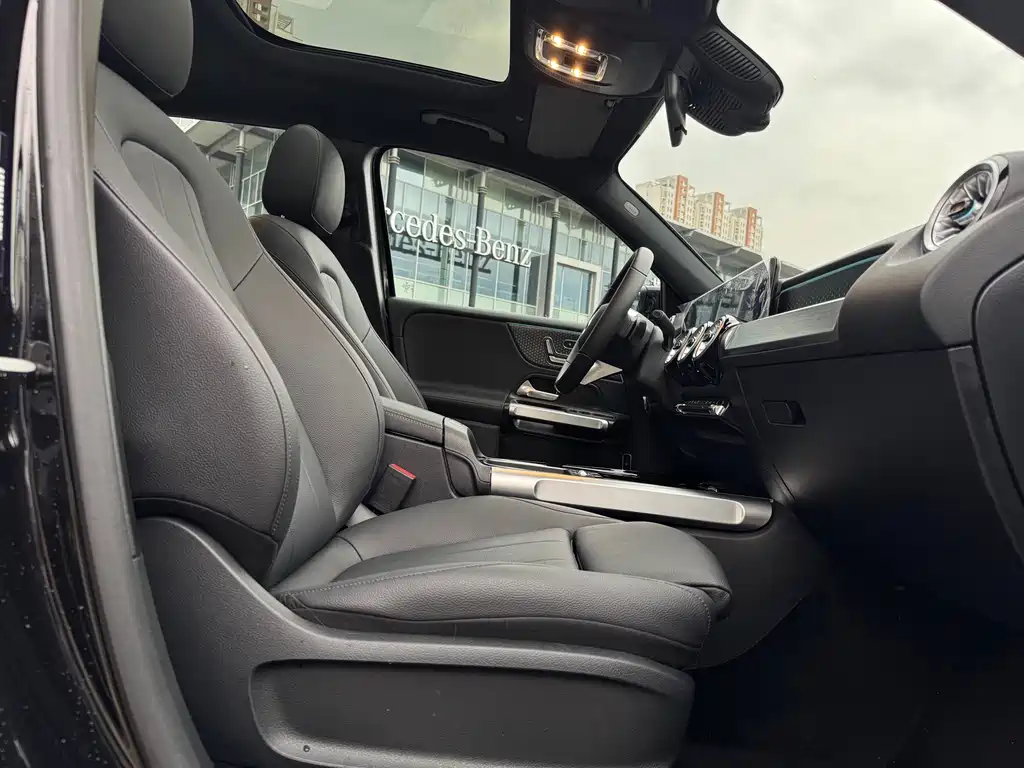 Mercedes-Benz EQB — миниатюра 15