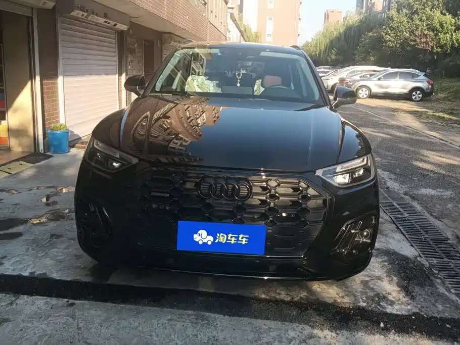 Audi Q5L — миниатюра 2