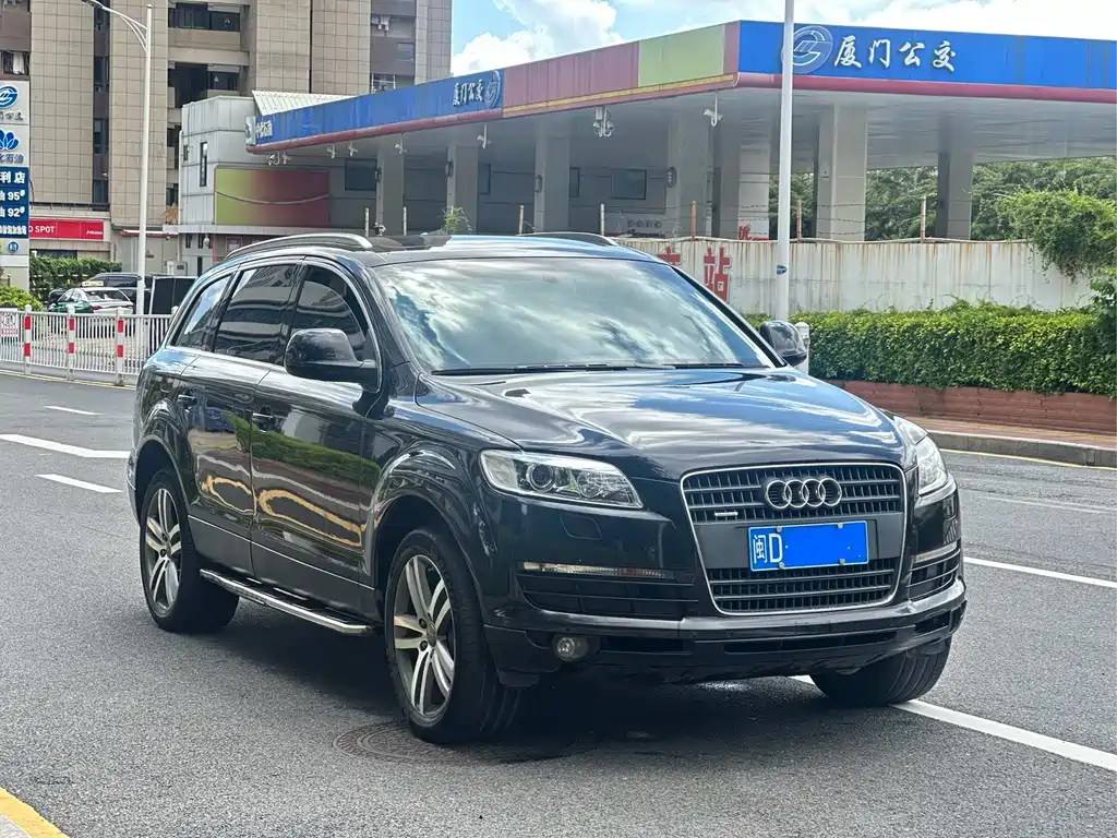 Audi Q7 — миниатюра 3