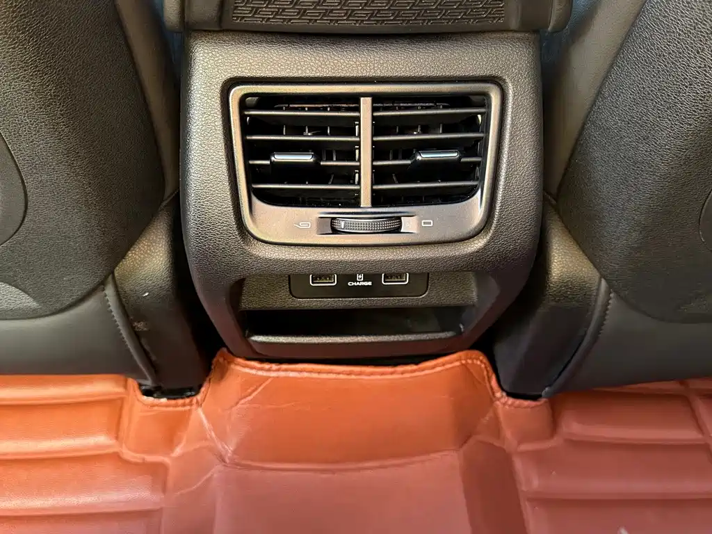 Geely Xingyue — миниатюра 17