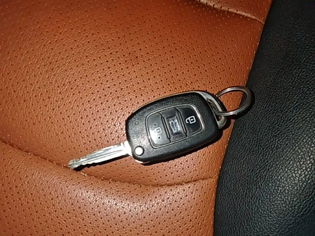 Hyundai Elantra — миниатюра 9