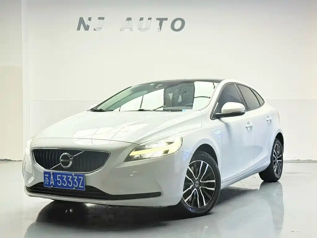 Volvo V40 2016