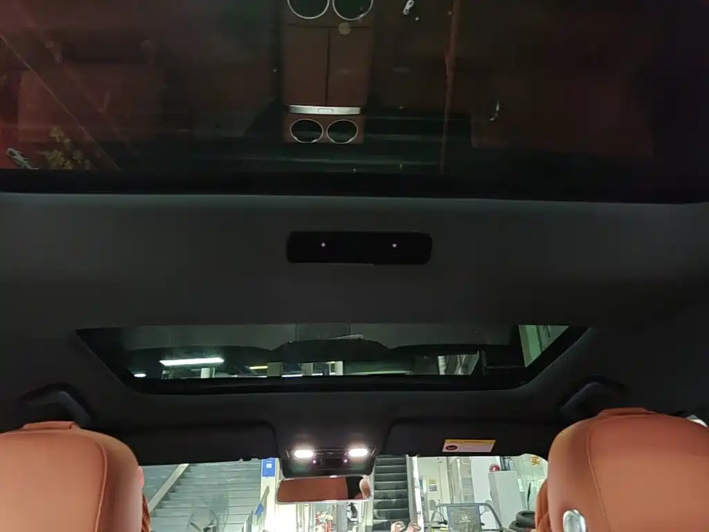Li Auto Li L8 — миниатюра 18