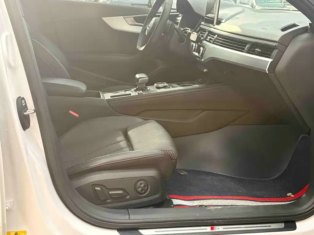 Audi A4L — миниатюра 16