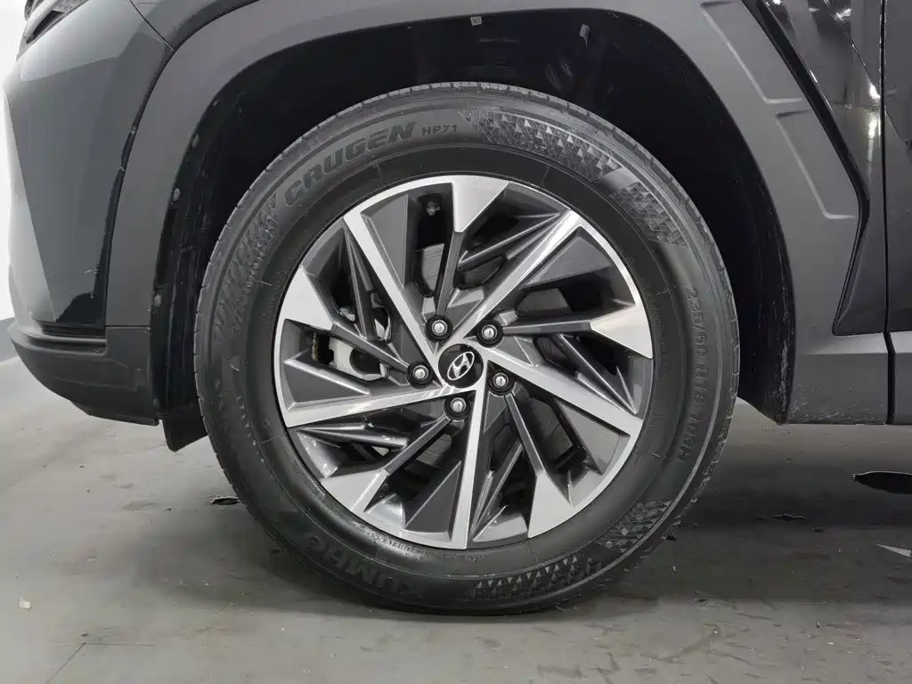Hyundai Tucson — миниатюра 17