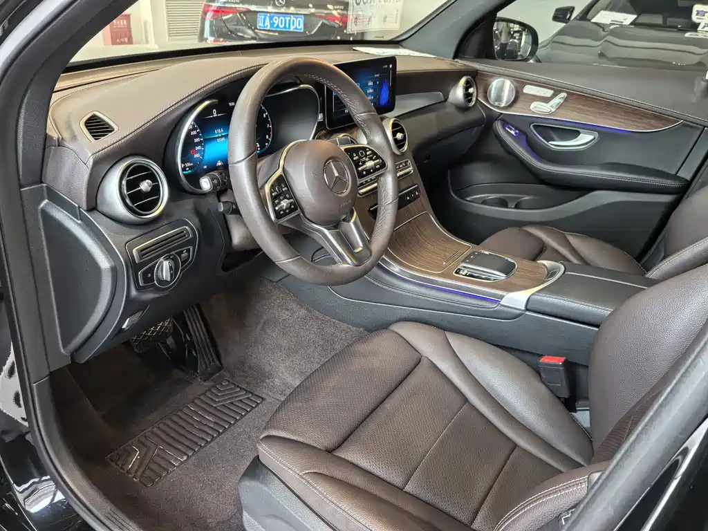 Mercedes-Benz GLC — миниатюра 8