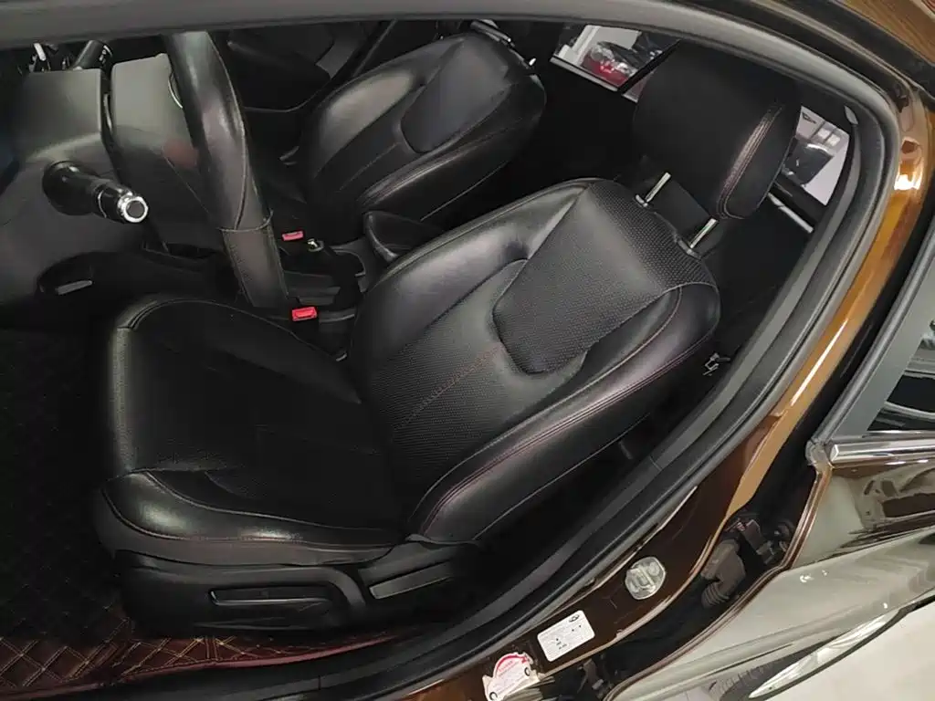 Chery Arrizo 5 — миниатюра 15