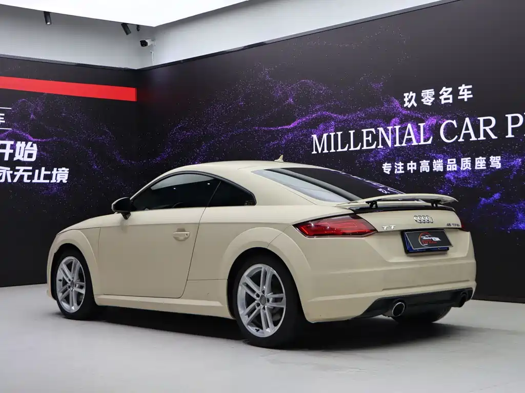 Audi TT TT Coupe 45 TFSI, фото 4