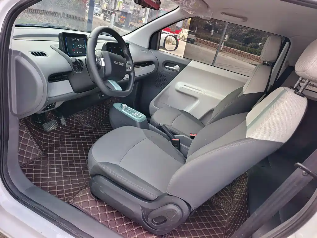 CHANGAN CHANGAN LUMIN