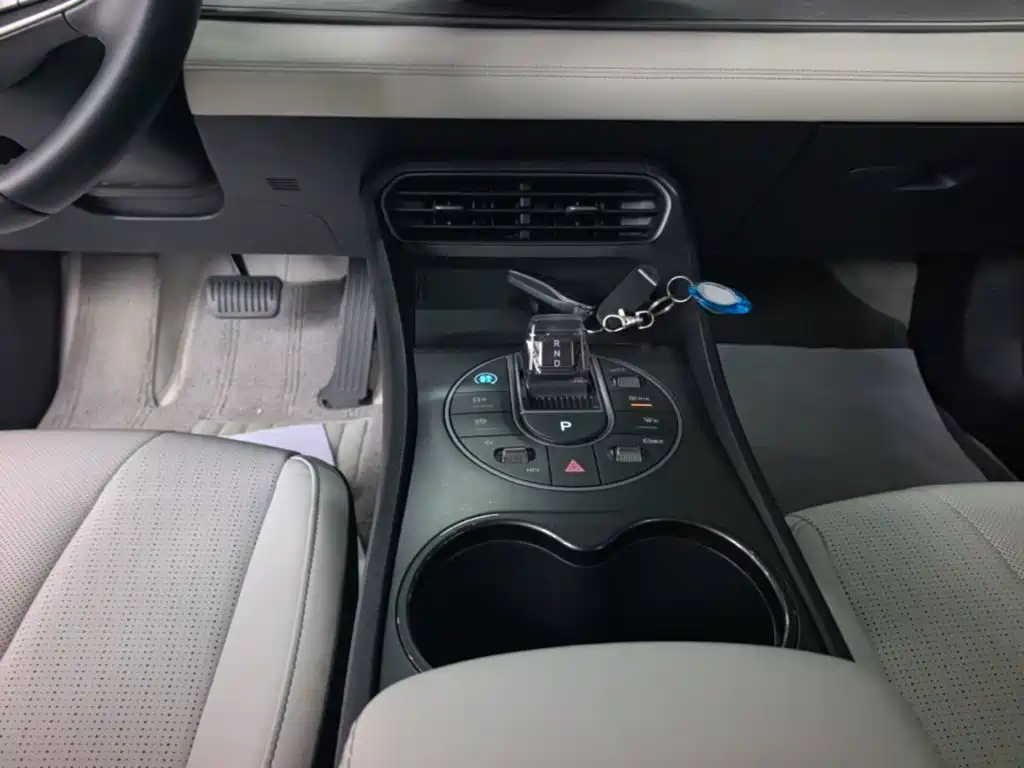 BYD Seal 05 DM-i — миниатюра 14
