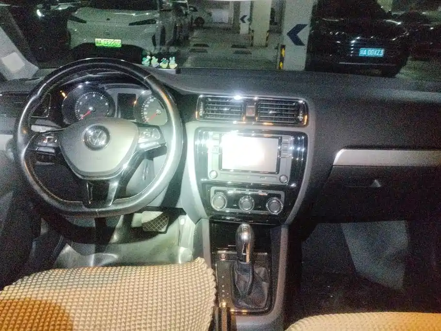 Volkswagen Sagitar — миниатюра 12