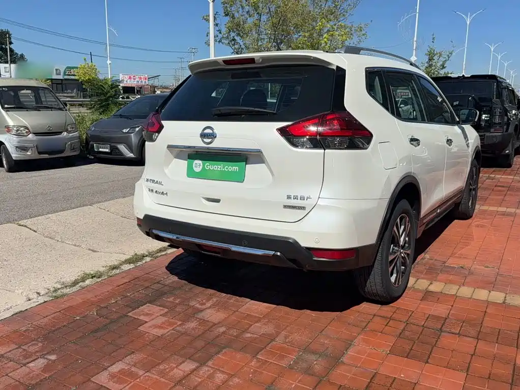 Nissan X-Trail — миниатюра 5