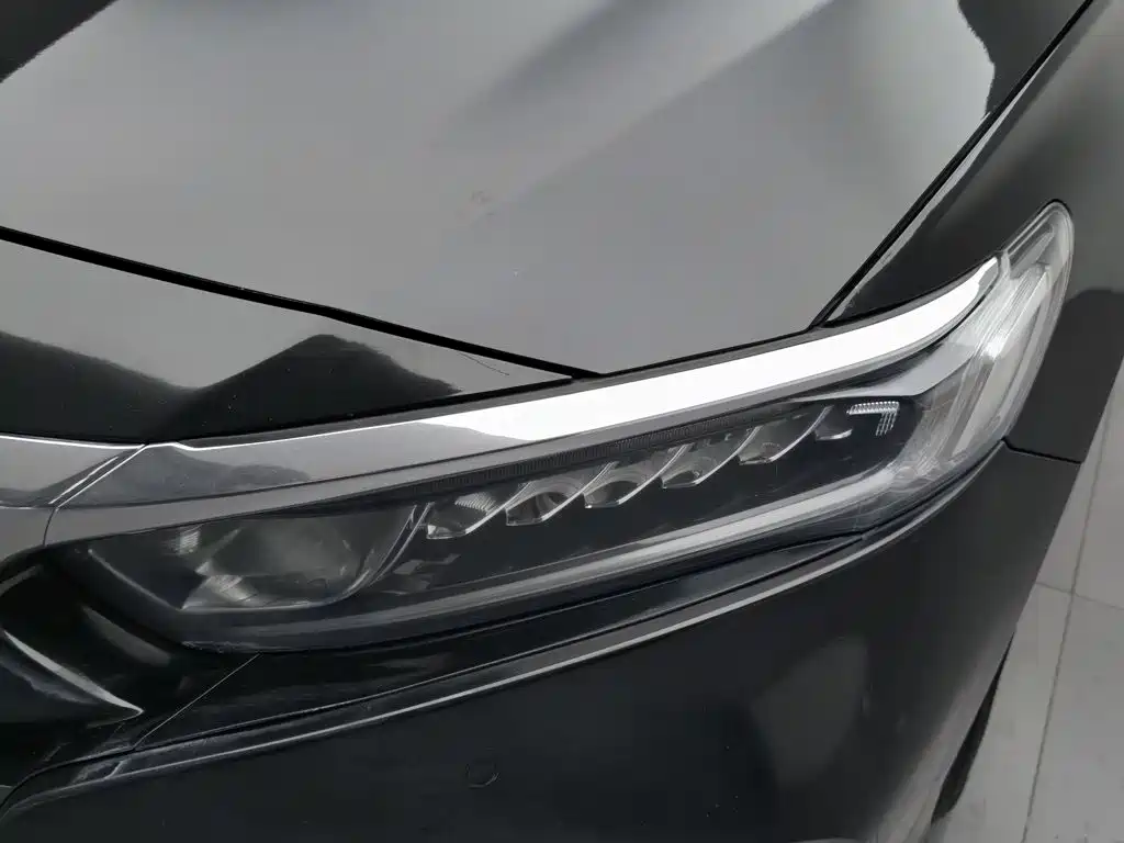 Honda Accord — миниатюра 7