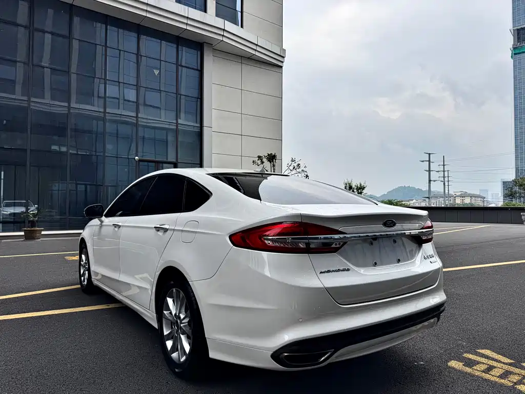 Ford Mondeo 2017 EcoBoost 180 Fashion
