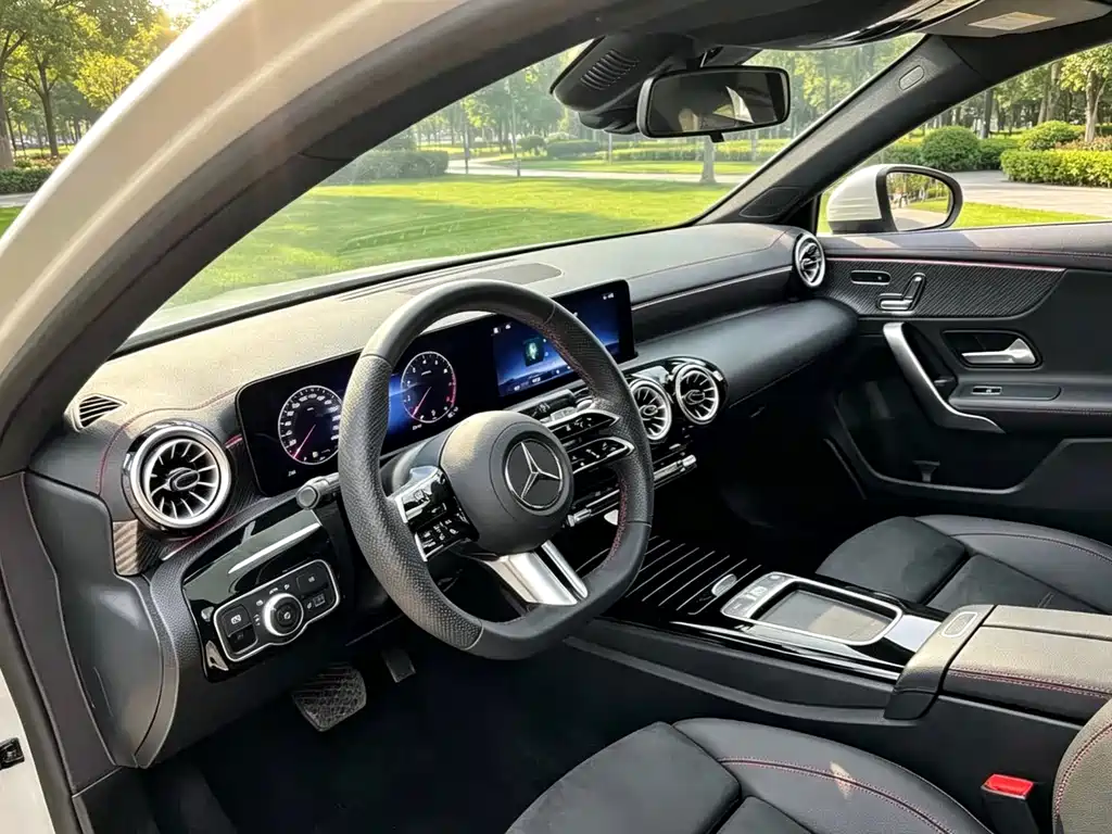 Mercedes-Benz A-Class — миниатюра 4