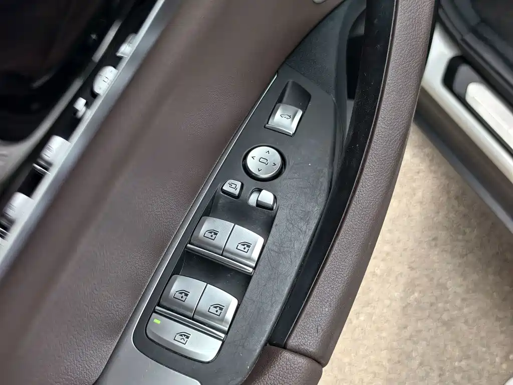 BMW X3 — миниатюра 10