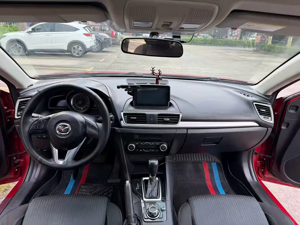 Mazda 3 Axela — миниатюра 9