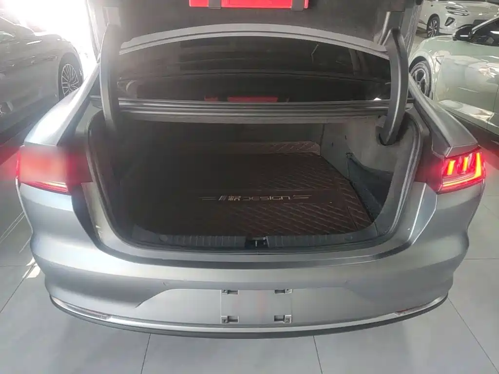 BYD Han — миниатюра 19