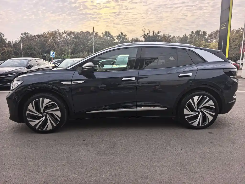 VOLKSWAGEN ID.4 CROZZ