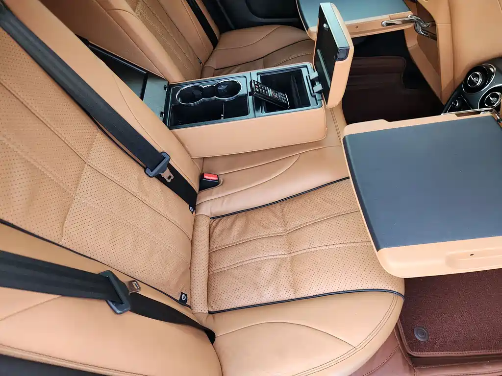 Jaguar XJ — миниатюра 21