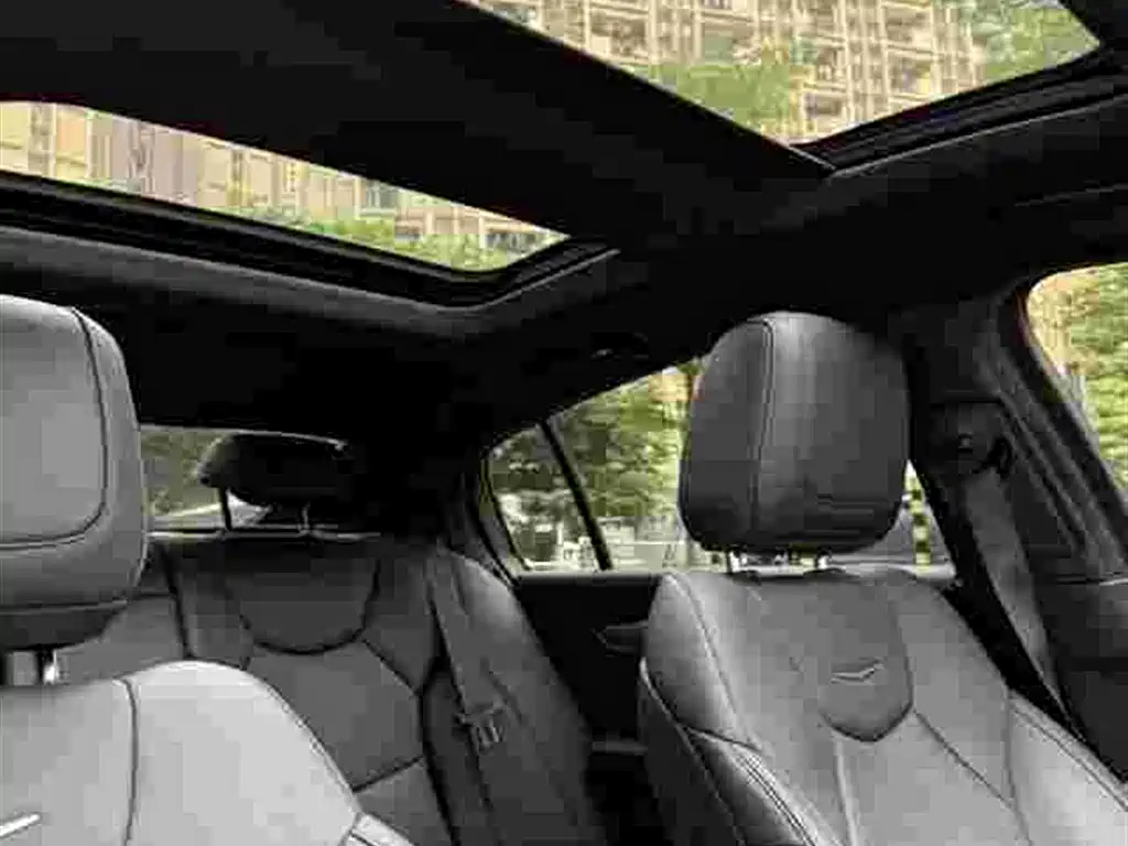 Cadillac CT5 — миниатюра 8