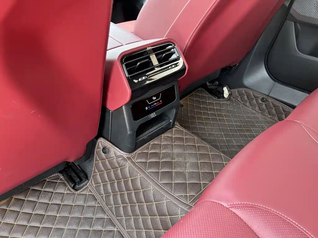 BMW 5 Series — миниатюра 15