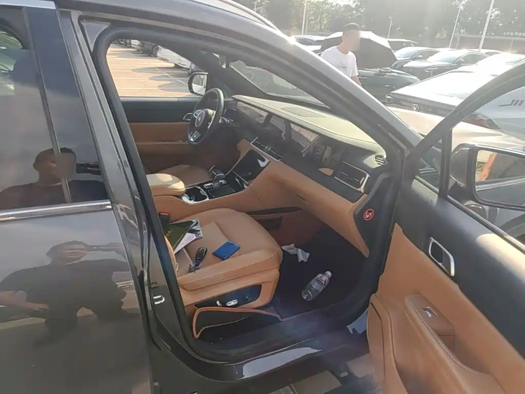 Li Auto Li ONE — миниатюра 9