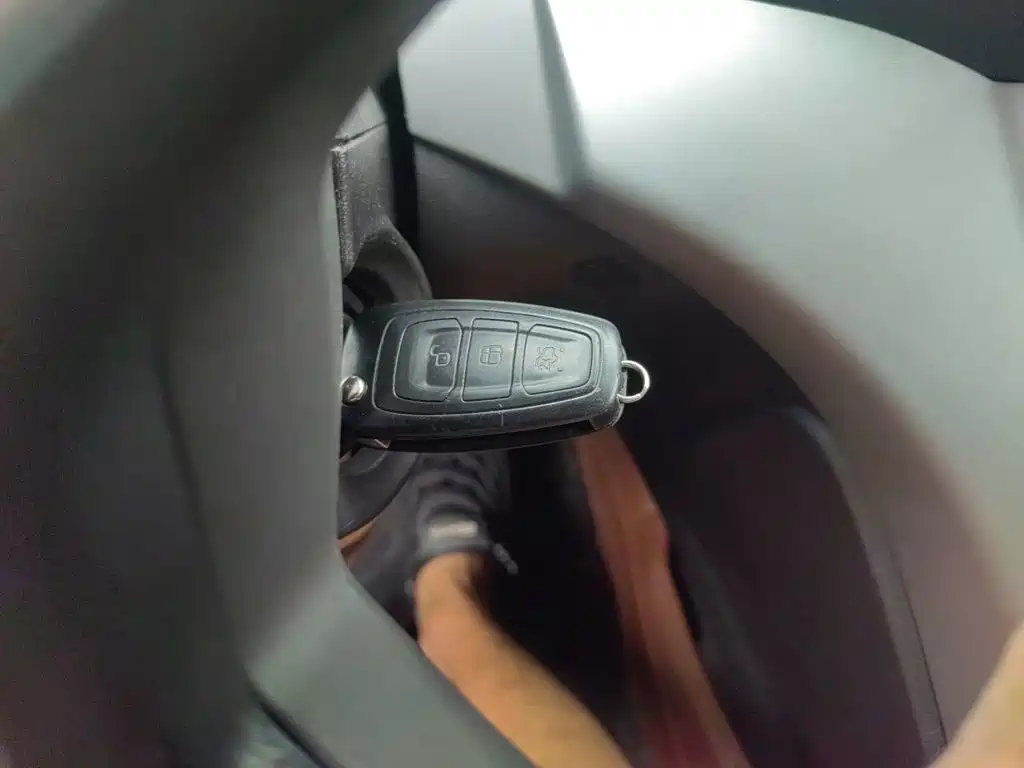 Ford Kuga — миниатюра 12