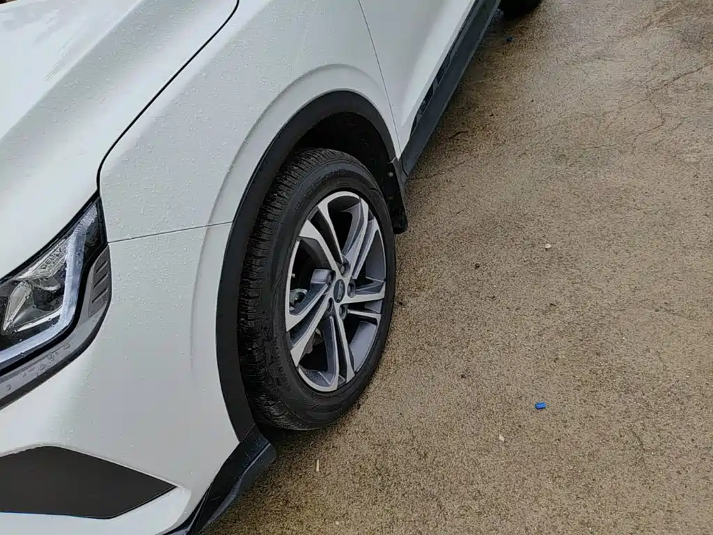 Geely Binyue — миниатюра 23