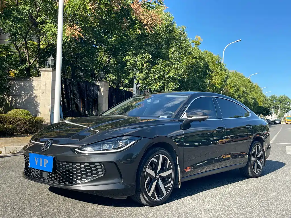 Купить Volkswagen Lamando