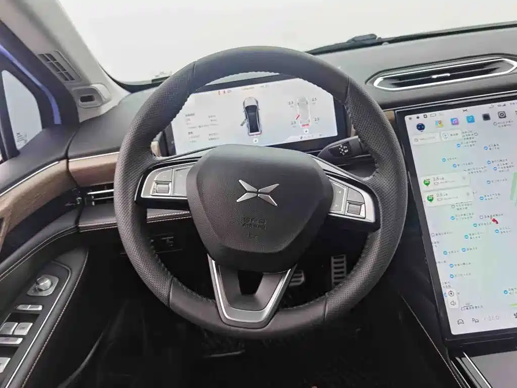 XPeng P5 — миниатюра 9