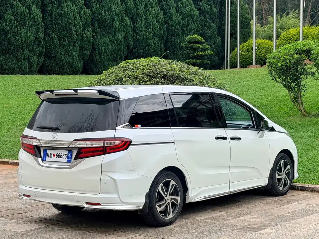 Honda Odyssey — миниатюра 4