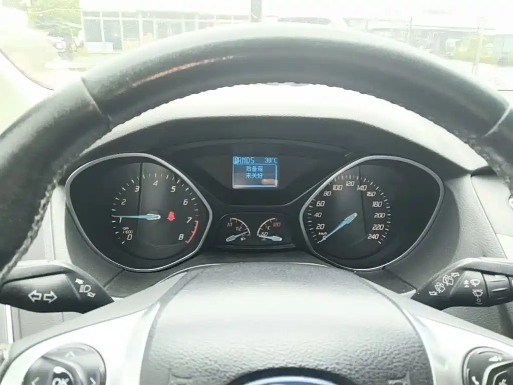 Ford Focus — миниатюра 16