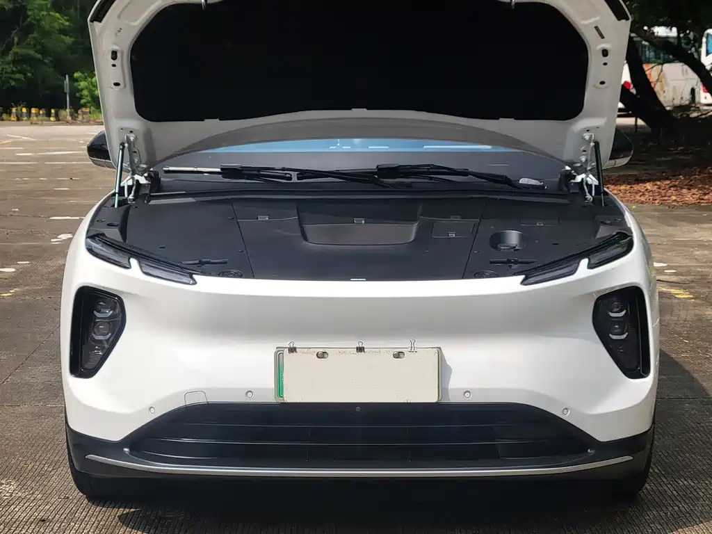 NIO EC6 — миниатюра 5