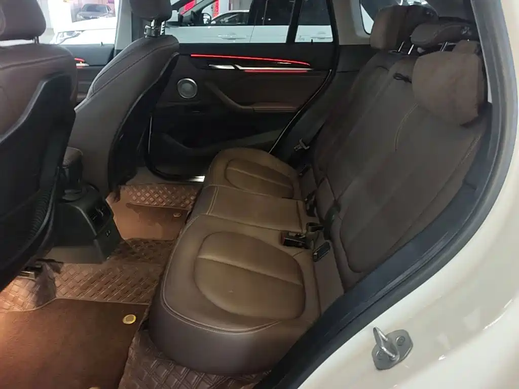 BMW X1 — миниатюра 17