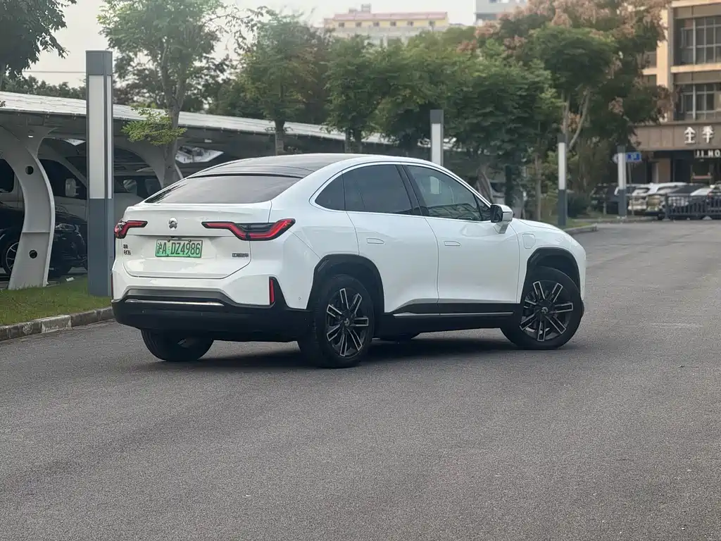 NIO NIO EC6