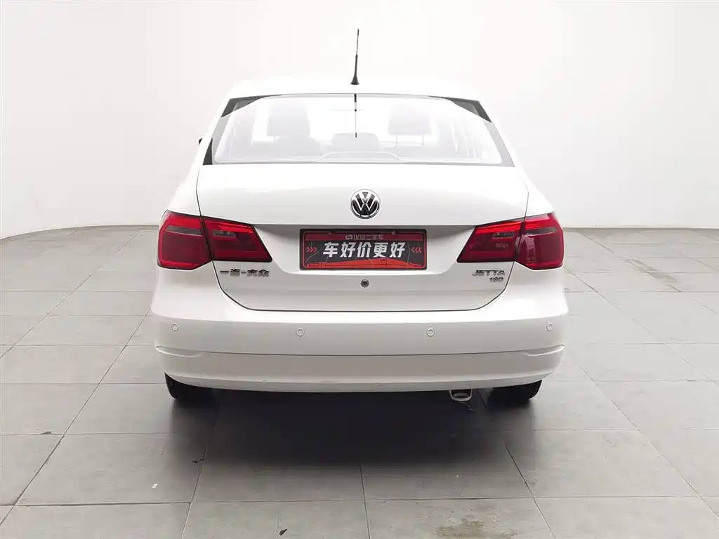 Volkswagen Jetta 2015 1.6L MT Fashion