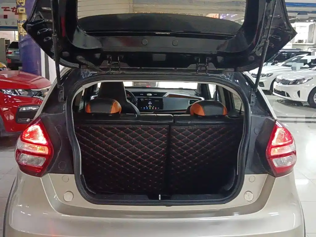 Geely Vision X1 — миниатюра 19