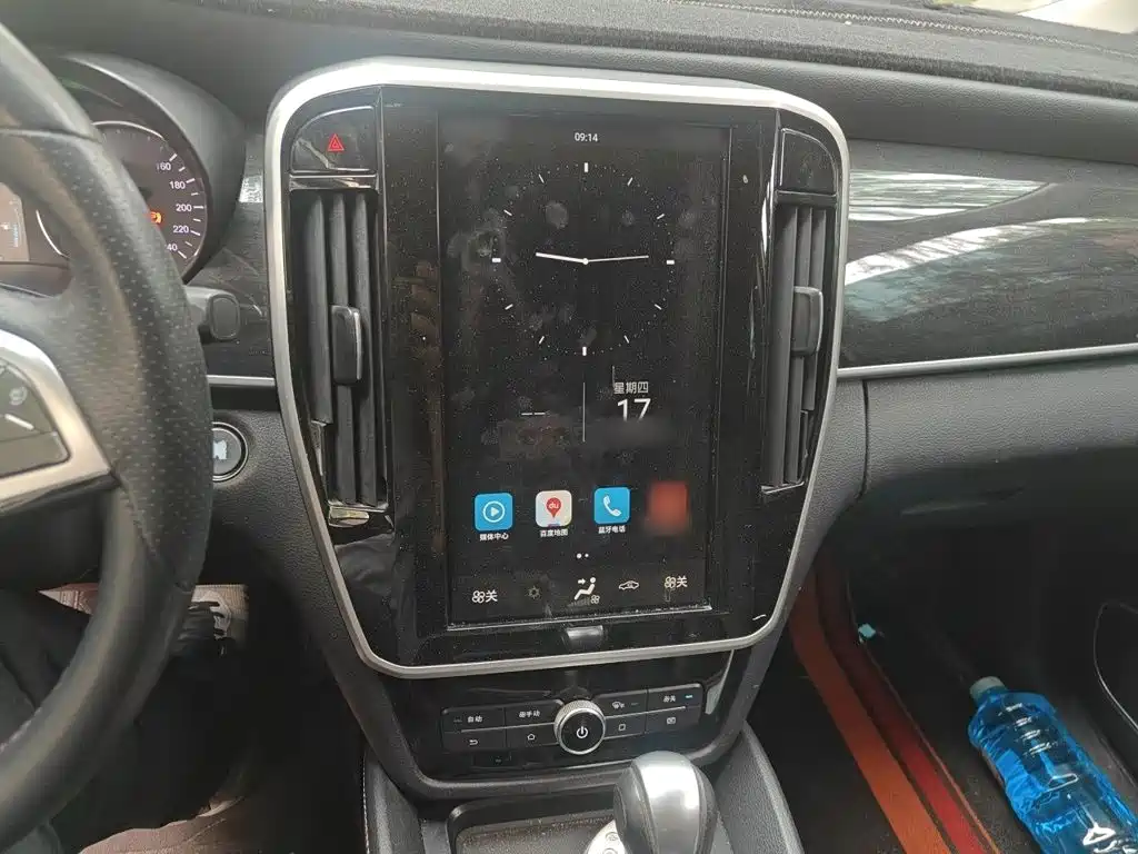 BYD MAX — миниатюра 6
