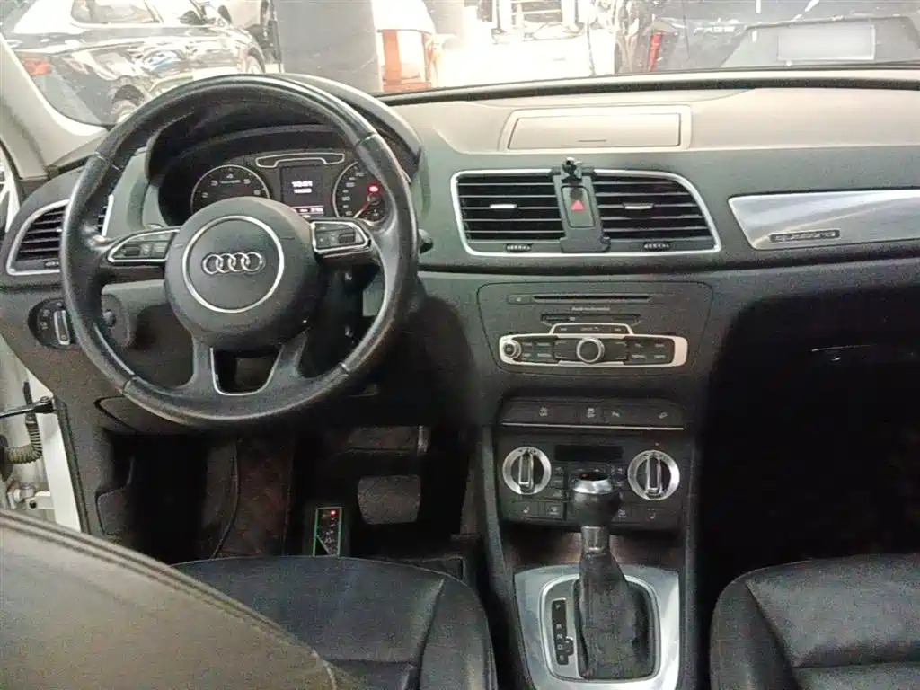Audi Q3 2015 35 TFSI quattro