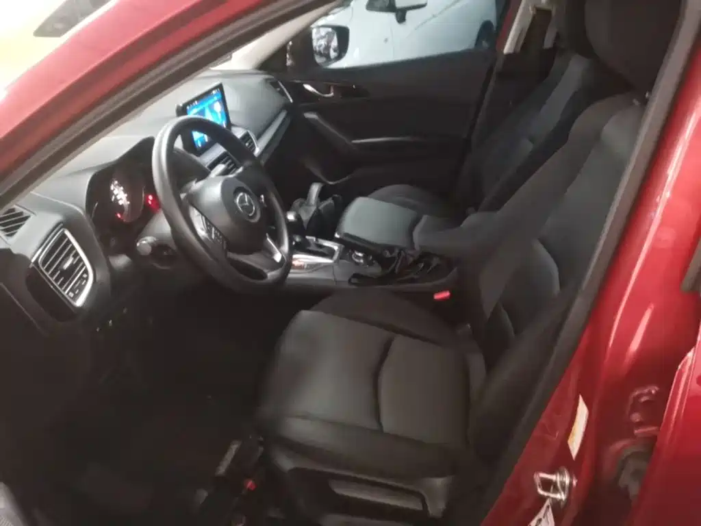 Mazda 3 Axela — миниатюра 11
