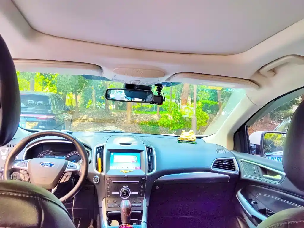Ford Edge — миниатюра 9