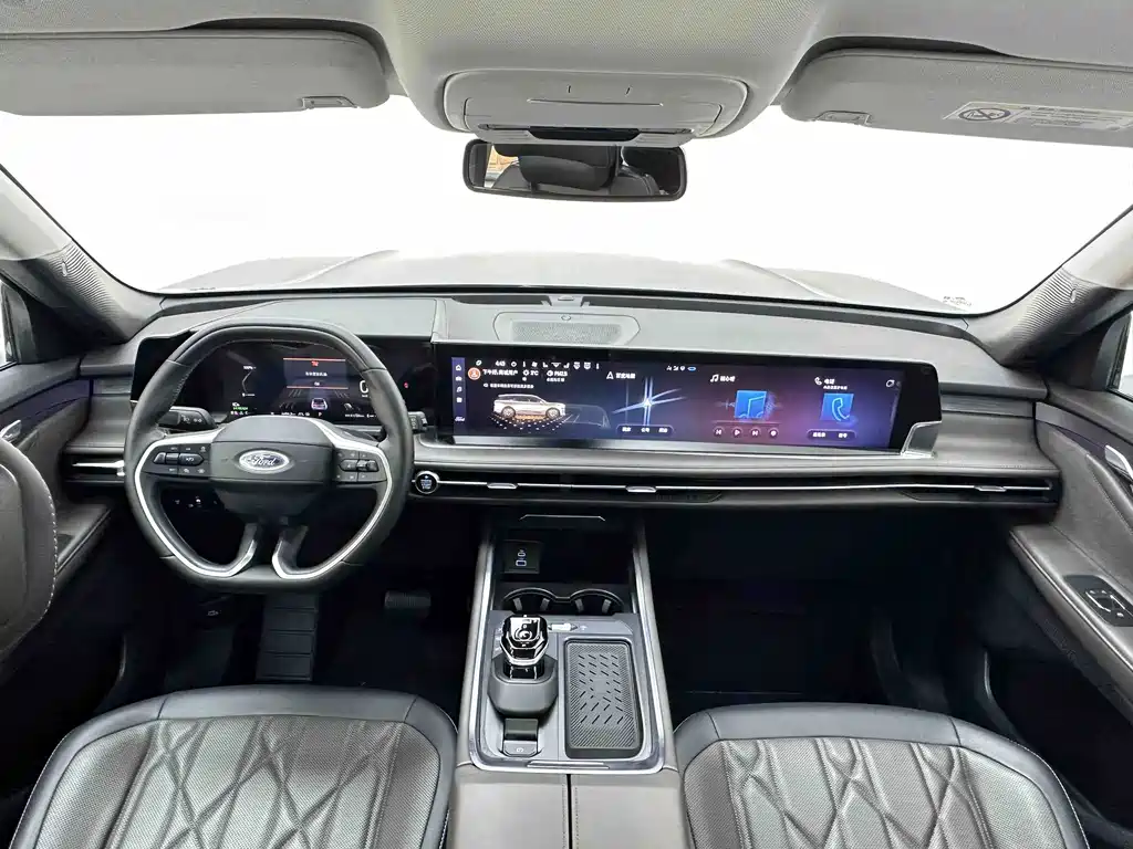 Ford Edge — миниатюра 10