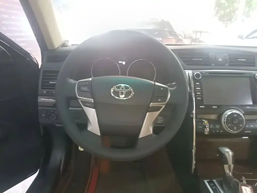 Toyota Reiz — миниатюра 11