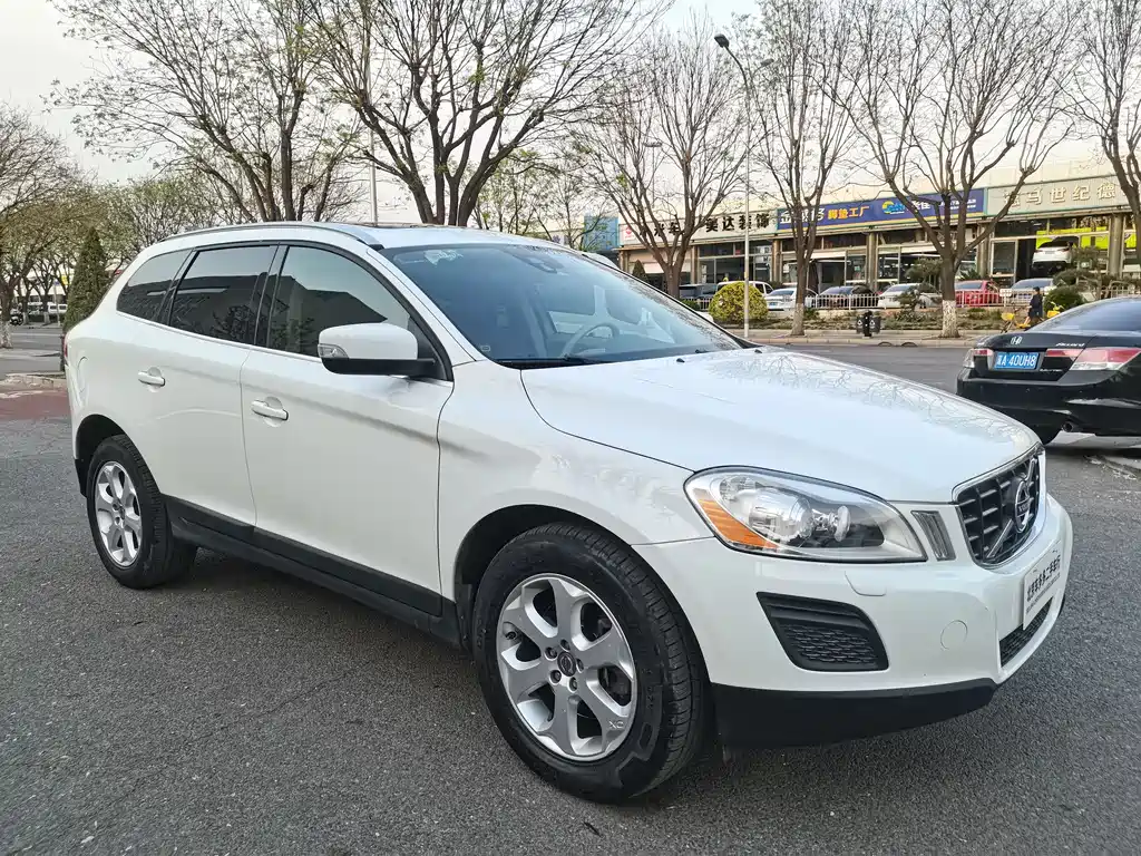 Volvo XC60 (Import) 2011